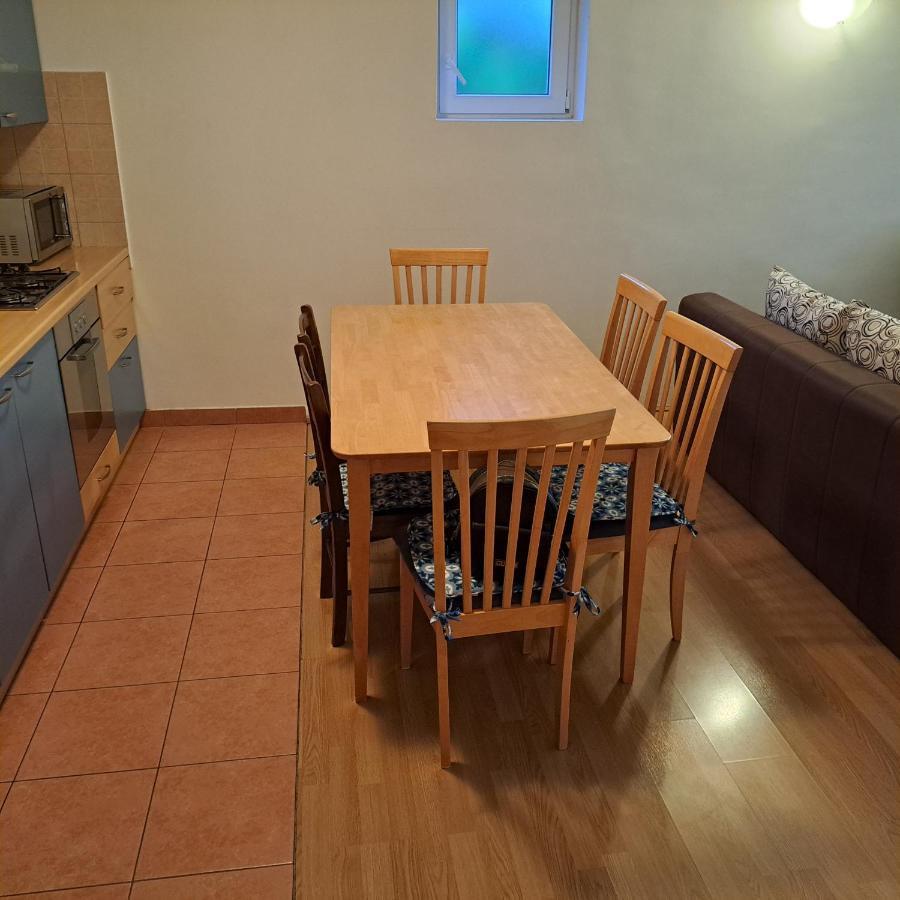 Apartment Sodan 72 Omiš Екстериор снимка