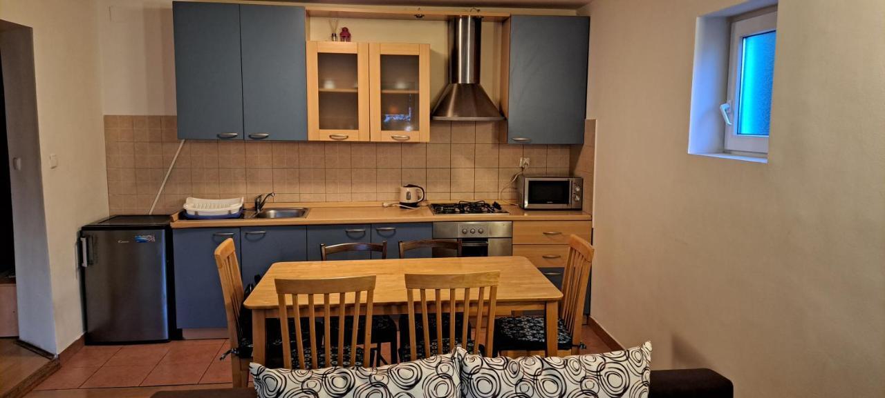 Apartment Sodan 72 Omiš Екстериор снимка